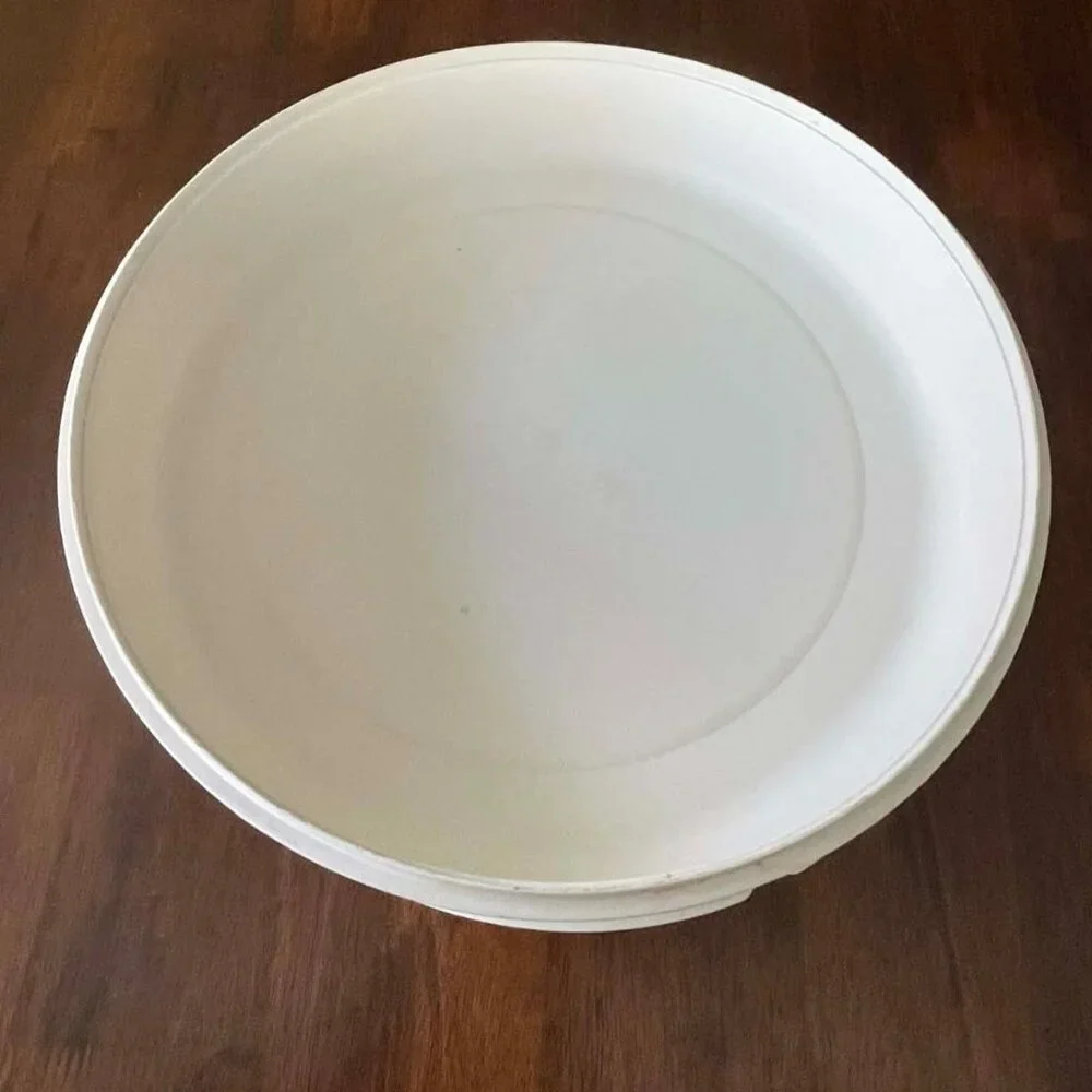 Vintage Tupperware Divided Vegetable Relish Chip & Dip Serving Tray Lid Dip Bowl